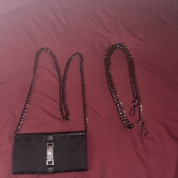 🔥⛓️GUNMETAL PURSE 👜 STURDY STRAP. CAN BE USED TO TRANSFER A BEAUTIFUL WALLET - Picture 9 of 9